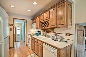 Spacious Family Glenwood Estates Home w/ Hot Tub!