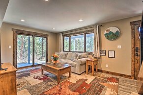 Luxe Updated Home w/ Grill + Hot Tub: 4 Mi to Rmnp