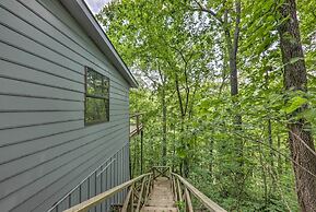 Getaway on Center Hill Lake w/ Decks & Water Views