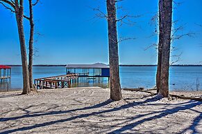 Lake Tawakoni Access: Home w/ Game Room!