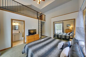 Expansive Group Lake House w/ Private Hot Tub!