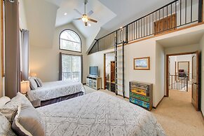 Expansive Group Lake House w/ Private Hot Tub!