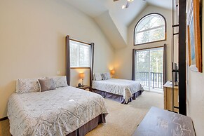 Expansive Group Lake House w/ Private Hot Tub!