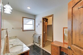 Expansive Group Lake House w/ Private Hot Tub!