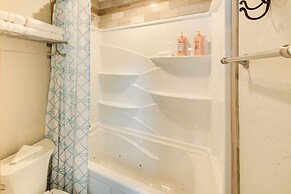 Expansive Group Lake House w/ Private Hot Tub!