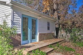Charming Cottage ~ 4 Mi to Downtown Greenville!