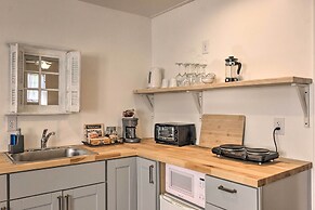 Claires Cottage ~ 4 Mi to Downtown Greenville!