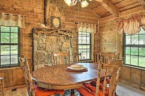 Picturesque Log Cabin < 1 Mile to Table Rock Lake!