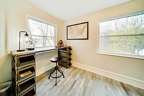 Meadville Apartment w/ Deck < 2 Mi to Allegheny!