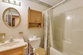 Fish, Hike, Hunt: Secluded Cabin in Doe Hill!