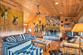 Authentic Cabin W/fire Pit, 11mi to Trout Fishing!
