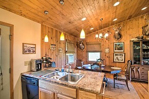 Authentic Cabin W/fire Pit, 11mi to Trout Fishing!