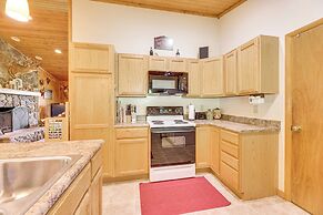 Fish, Hike, Hunt: Secluded Cabin in Doe Hill!