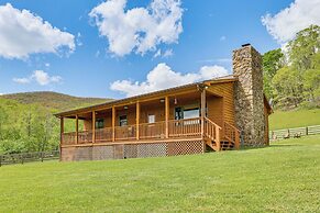 Fish, Hike, Hunt: Secluded Cabin in Doe Hill!