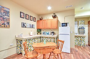 Inviting Studio w/ Patio, 15 Mi to Portland!