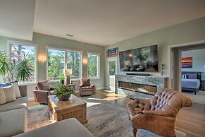 Grand Chalet w/ Hot Tub - Near Wintergreen Resort