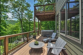 Grand Chalet w/ Hot Tub - Near Wintergreen Resort