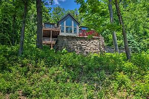 Grand Chalet w/ Hot Tub - Near Wintergreen Resort