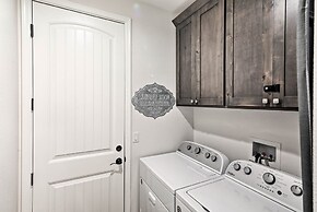 Luxe Home w/ OHV Access, 5 Mi to Lake Mohave!