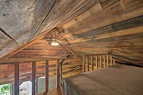 Creekside' Cabin w/ Deck in Pisgah Forest!