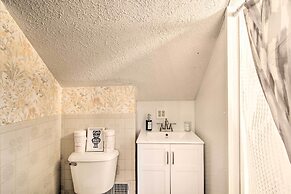 Classic Cape-style Farmhouse on 550-acre Vineyard!