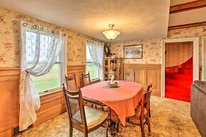 Classic Cape-style Farmhouse on 550-acre Vineyard!