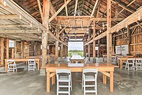 Classic Cape-style Farmhouse on 550-acre Vineyard!