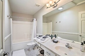 Private Pool & Hot Tub: Southeast Gilbert Home