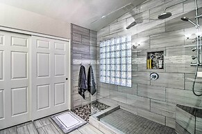 Private Pool & Hot Tub: Southeast Gilbert Home