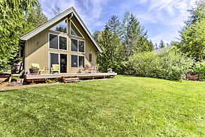 Peaceful Hoodsport Home: Lake Access & Forest View