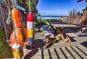 Oceanfront Escape w/ Pacific Views: Surf & Explore