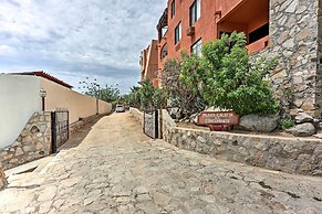 Cabo Condo w/ Balcony, Ocean Views & Resort Perks!