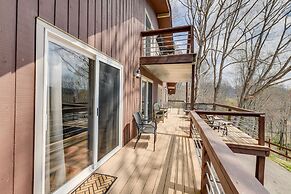 Maggie Valley Gem w/ Blue Ridge Mtn View + Hot Tub