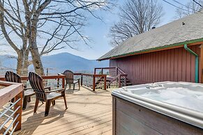 Maggie Valley Gem w/ Blue Ridge Mtn View + Hot Tub
