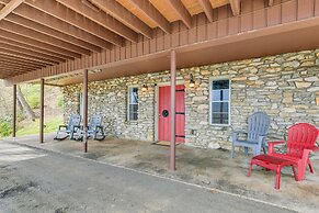 Maggie Valley Gem w/ Blue Ridge Mtn View + Hot Tub