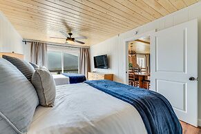 Maggie Valley Gem w/ Blue Ridge Mtn View + Hot Tub