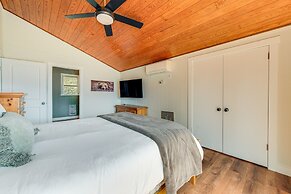 Maggie Valley Gem w/ Blue Ridge Mtn View + Hot Tub