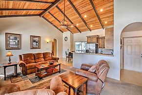 Steps to Golf Course: Condo w/ Grill in Pinetop!