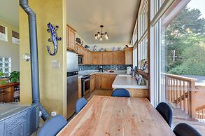 Mckinleyville Getaway w/ Hot Tub & Ocean Views!