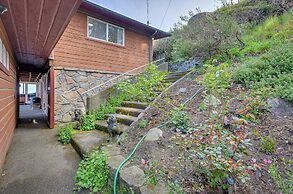 Mckinleyville Getaway w/ Hot Tub & Ocean Views!