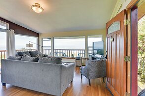 Mckinleyville Getaway w/ Hot Tub & Ocean Views!