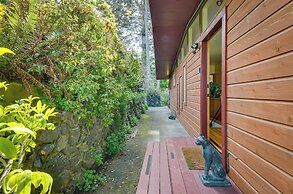 Mckinleyville Getaway w/ Hot Tub & Ocean Views!