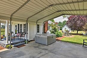 Peaceful Elkin Vacation Rental ~ 17 Mi to Mt Airy!