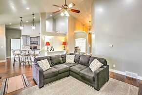 Elegant Smithfield Home w/ Views - 6 Mi to Usu!