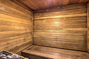 Brian Head Resort Condo - Near Skiing & Hiking!