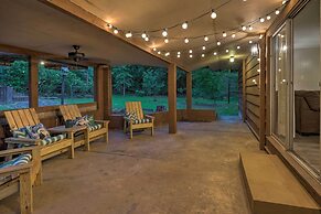 Lake O the Pines Retreat w/ Water Access!