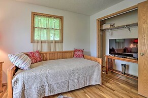 Rapid City Home - Walk to Canyon Lake Park