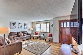 Rapid City Home - Walk to Canyon Lake Park