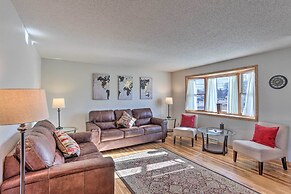 Rapid City Home - Walk to Canyon Lake Park