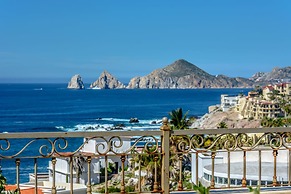 Cabo Hacienda w/ Private Pool & Rooftop Terrace!